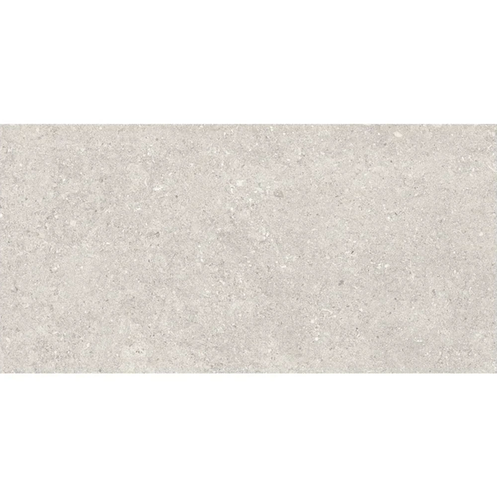 KUVARS Light grey granitna keramika KUVARS Light Grey 30x60 mat granitna pločica svetlosive boje sa sitnozrnastom kamenom strukturom
